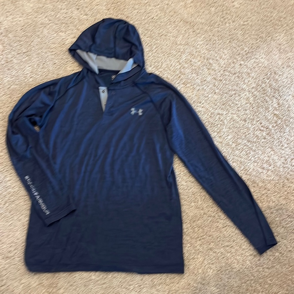 Under Armour men’s small navy blue